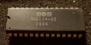 Mos 906114 - 01 Pla Chip,  Ic For Commodore 64,  And Part.