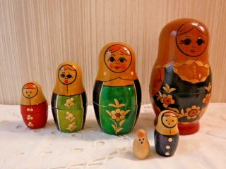 Vintage Russian Made Nesting Doll Matryoshka 6 Sz At 4 " Tall Darker Colors