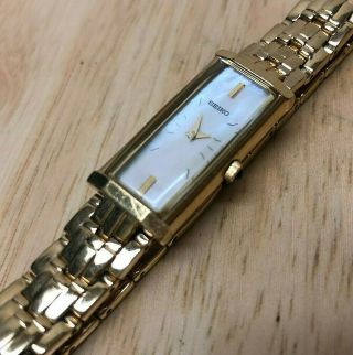 Vintage Seiko 2e20 - 7609 Lady Gold Tone Rectangle Quartz Watch Hours Battery