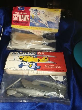 Vintage Airfix Aircraft Models 1:72 C1960 Package Albatros & Skyhawk