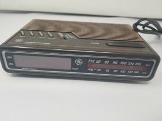 Vintage Ge Faux Wood Alarm Clock Radio,  Model 7 - 4612a,