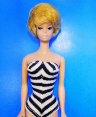 RARE White Ginger Bubble Cut Barbie Doll 850 w/OSS - Vintage 1960 ' s 2