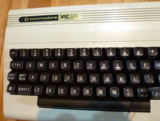 Very VINTAGE COMMODORE VIC 20 COMPUTER KEYBOARD ONLY 2