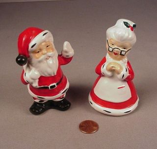 Vintage Santa Claus & Mrs.  Salt & Pepper Shakers Ceramic S & P Christmas Japan