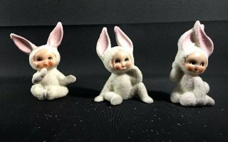 Ceramic Vintage Set Of Three Little Girls In White Bunny Suits Japan Orig Biz