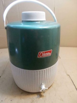 Vintage Green Coleman 2 Gallon Drink Picnic Jug Cooler Water Dispenser Round,