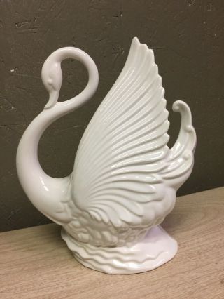 Vintage Mid Century Maddox Of California Art Pottery Ceramic Swan Tv /table Lamp