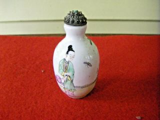 Vintage Asian Glass Green & White Hand Painted Snuff Bottle with Dipper 2