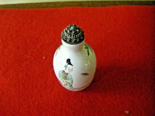 Vintage Asian Glass Green & White Hand Painted Snuff Bottle with Dipper 3