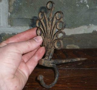 THE BEST 18th C Antique Wrought Iron Colonial American Betty Lamp Lighting Spike 3