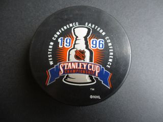 1996 Stanley Cup Championship Official Souvenir Puck Avalanche Panthers