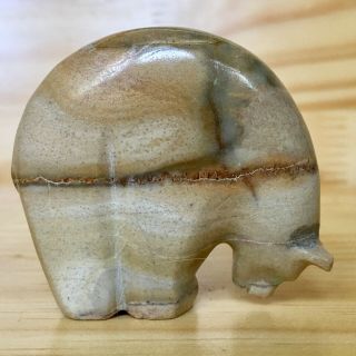 Lunasee Or Quam ? Vintage Zuni Serpentine Bear Fetish