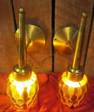 Vtg Pair Mid Century Modern Amber Glass Mesh Metal Wall Light Lamp Sconces