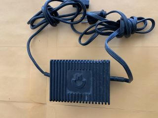 Commodore Power Supply Black P/n 310157 - 02 Output 5vdc 7.  5w 9vac 6.  7va