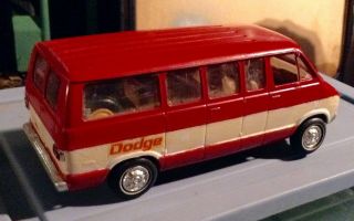 Built Model Car Annual Kit 1972? Sportsman Dodge Window Van.  Stock Version