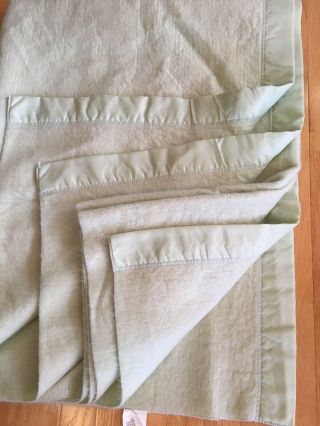 Vtg Chatham Blanket Soft Green Acrylic 62”x 92” Twin Satin Nylon Trim Soft Cozy 3