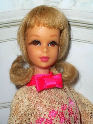 Vintage Barbie Blonde Bend Leg Francie Doll In Variation Satin Happenin 