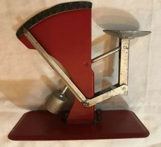 Vintage Oakes Mfg Co Egg Scale - All Metal - Made In Indiana