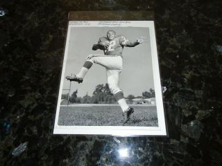 October 25,  1962 10 X 8 Ap Wire Photo - Los Angeles Rams Dick Bass