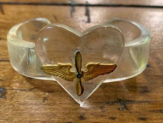 Vintage Wwii Era Us Army Air Force Pilot Wings Sweetheart Cuff Bracelet - Lucite