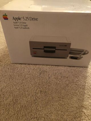Vintage Apple Macintosh 5.  25 Disk Drive Box Only Floppy