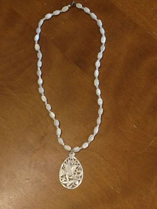 Vintage Carved Mother of Pearl Bead Necklace w/Ornate Bird Pendant 20 