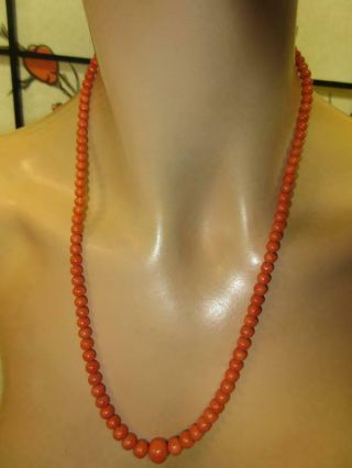 Vtg Antique Real Salmon Red Coral Graduated Bead 10k Gold Necklace 21.  5 " 27.  3g