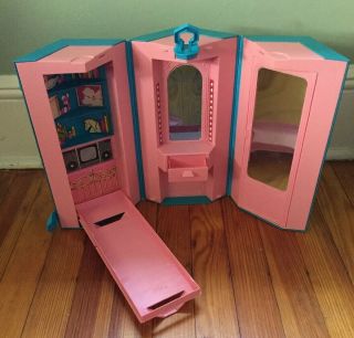 1984 Barbie Hexagon Fold N Go Day To Night / Home / Office Play Set
