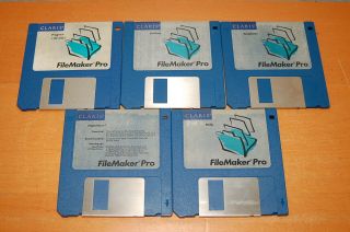 Claris Filemaker Pro For Macintosh 3.  5 " Floppy Disks Software