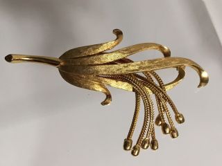 Rare Vintage Signed Corocraft Brushed Gold Tone Flower Dangle Fringe Brooch Pin