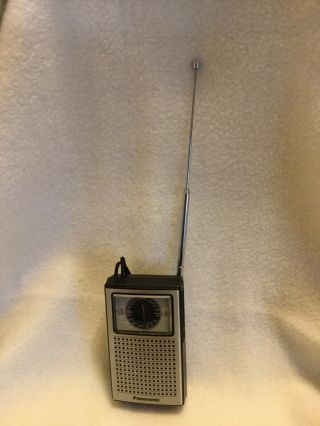 Vintage Panasonic RF - 505 Portable Handheld AM / FM Radio 3
