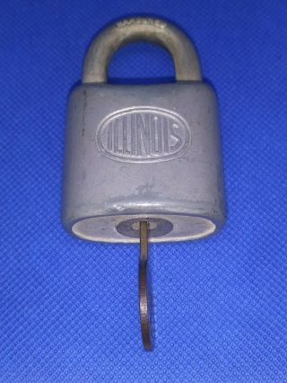 Vintage Illinois Padlock with Key Illnois Lock Co Chicago 2