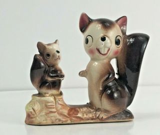 Vintage Ceramic Cute Big - Eyed Brown Squirrel With Baby On A Log Kitsch 3 Inches