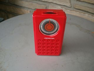 Vintage Retro Deco Pocket Transistor Radio Red Soundesign Model 1126c Workin