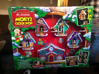 Mickey’s Clock Shop (mr.  Christmas Holiday Innovation)