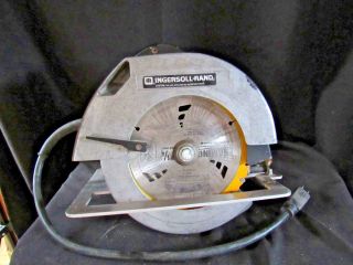 Vintage Heavy Duty Ingersoll Rand 8043 7 - 1/4 " Electric 12 Amps.  Circular Saw