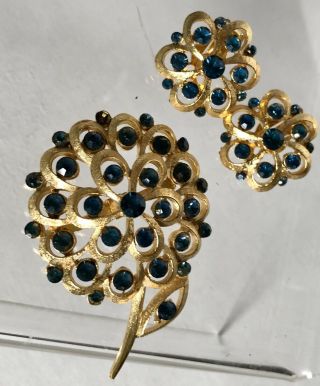 Vintage Goldtone Sapphire Blue Rhinestone Flower Brooch Pin & Clip Earrings Set