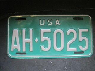 Vintage U.  S.  A Usa Government License Plate Ah 5025 Green Plate