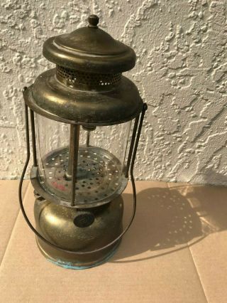 A Vintage Coleman Gas Lantern – Air O Lantern - Model Ql