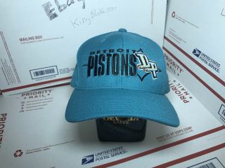 Vintage 90s Detroit Pistons Starter Strapback Dad Hat Nba Sports Logo Sharktooth