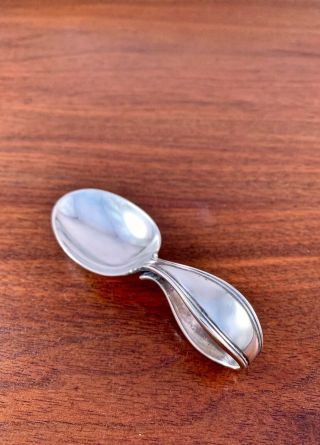 Tiffany & Co.  Sterling Silver Curved Handle Baby Spoon Hamilton 1938: No Mono