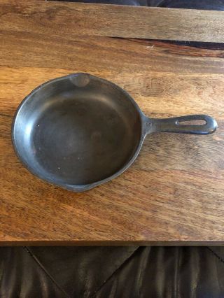 Vintage Seasoned 6 1/2 Inch No 3 Cast Iron Skillet In Usa Wagner Double Spout
