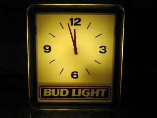 Vtg 1991 Bud Lite Beer Light Clock Sign Bar Man Cave Budweiser Usa Lighted