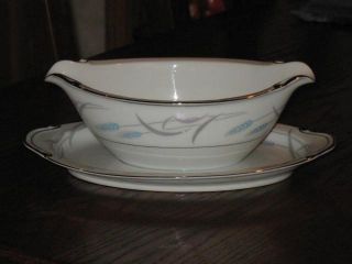 Lovely Vintage Valmont China Royal Wheat Gravy Boat / Attached Underplate