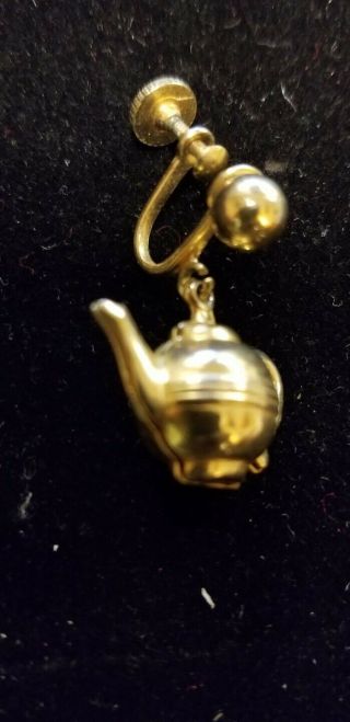 Signed CORO Vintage Screw Back Earrings Gold Tone Teapots 3