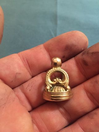 Georgian Early Antique Fine Quality Gold Fob / Seal,  C1800s.  Family Motto Itaglio