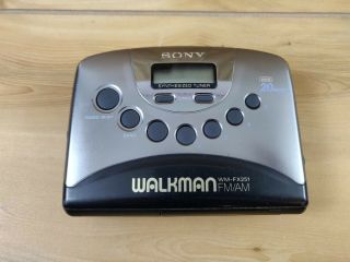 Vintage - Sony Walkman Wm - Fx251 Fm Am Player