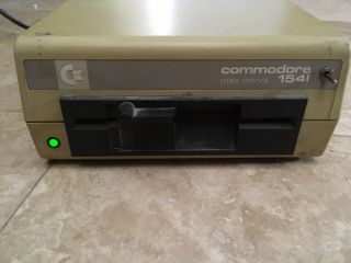 Commodore 1541 Floppy Disk Drive Powers On