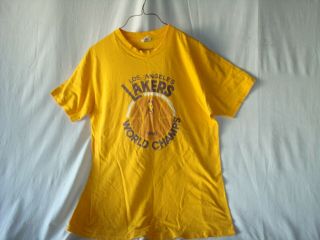 Vintage 1980 Los Angeles Lakers T - Shirt Size: Large