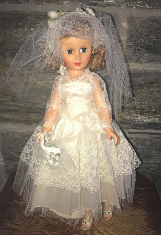 Gorgeous Vintage Unmarked Lace Blue Eye Bride Doll 20” Painted Nails High Heels